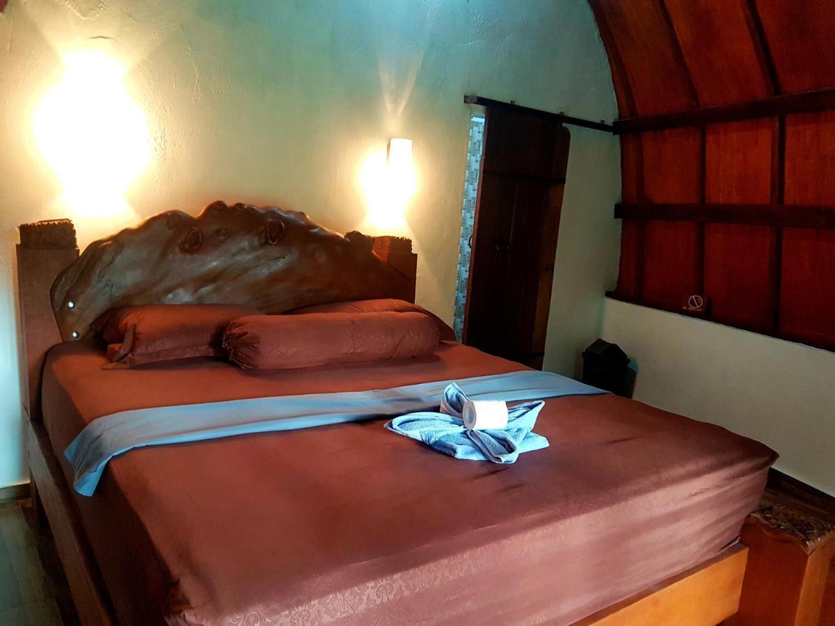 Green Travelodge Bukit Lawang Ngoại thất bức ảnh