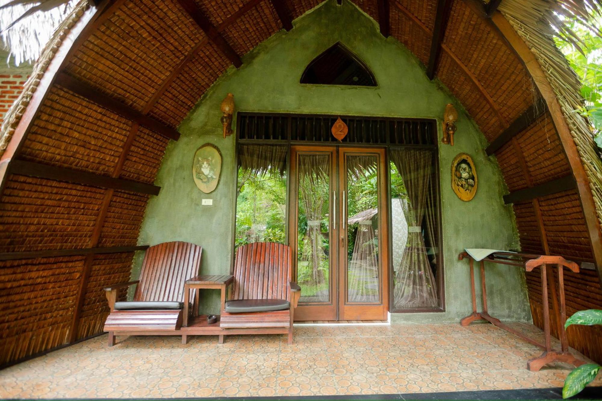 Green Travelodge Bukit Lawang Ngoại thất bức ảnh