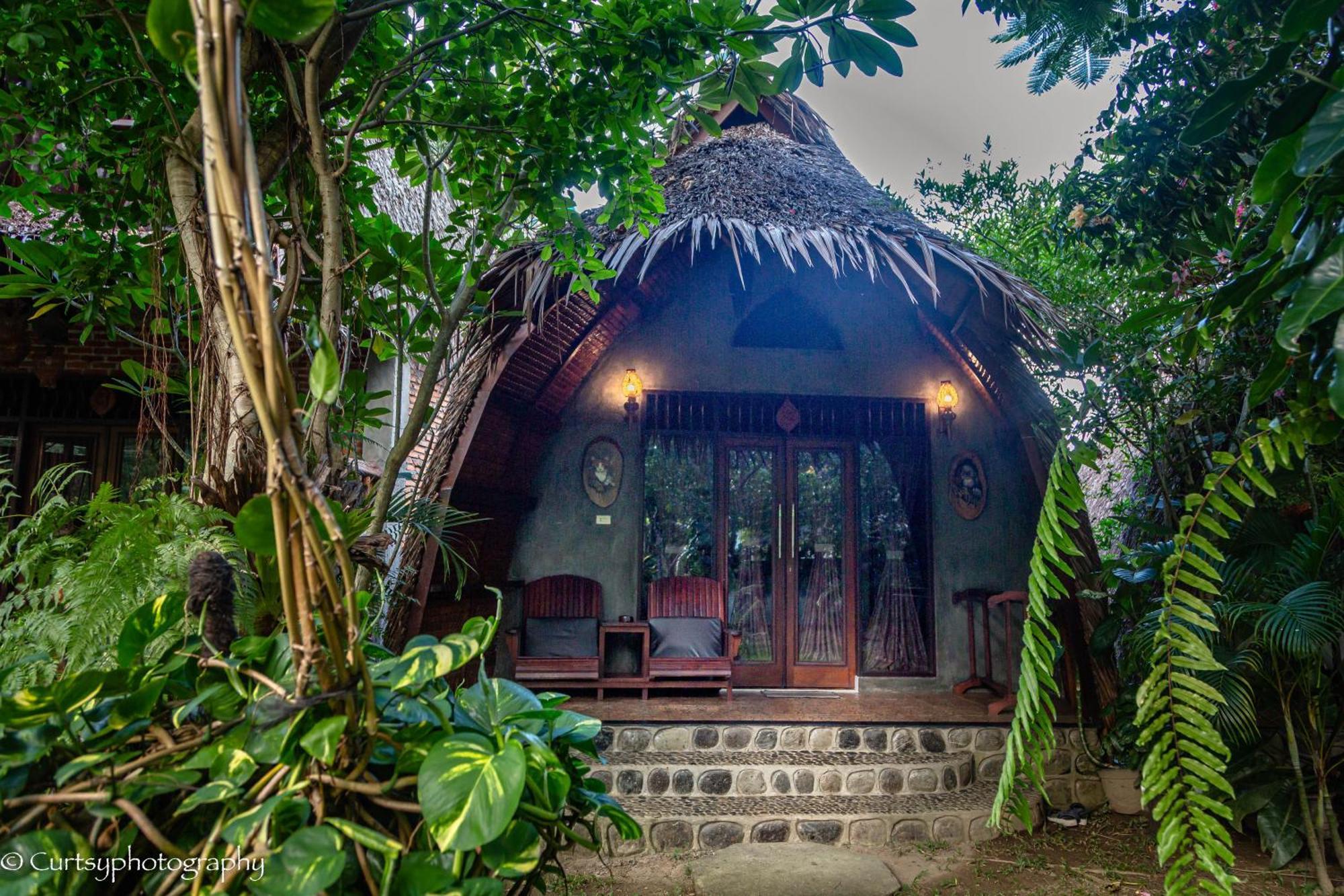 Green Travelodge Bukit Lawang Ngoại thất bức ảnh